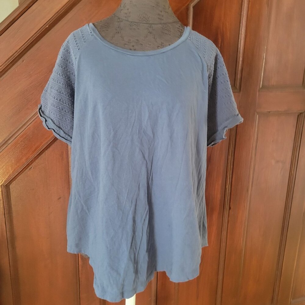 Eddie Bauer Womens 2X Blue Short Sleeve Knit Top With Crochet Design